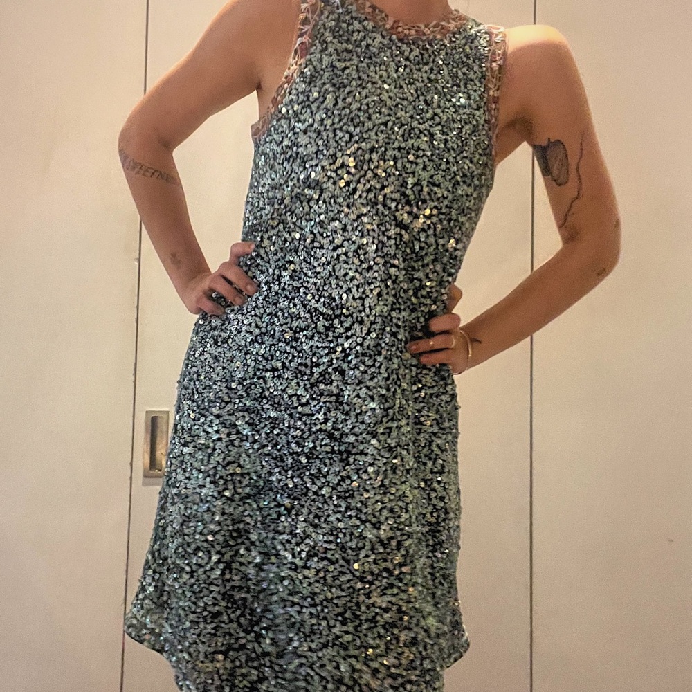 Gorgeous sequin anthropologie cocktail dress! Never worn!